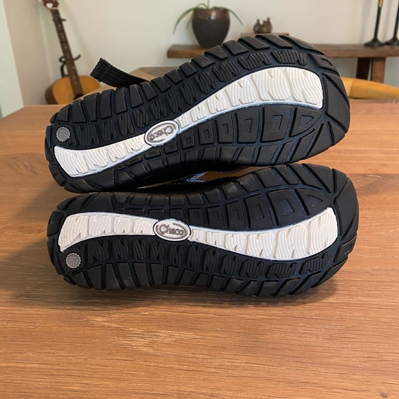 New w/box Chaco Odyssey kids size 2 - Picture 4 of 5